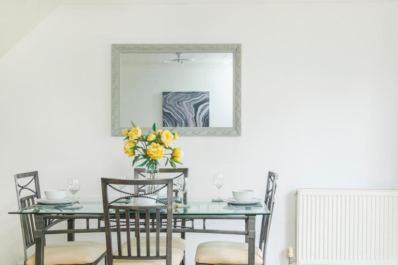 Beautiful 3 Bed House With Amazing Views In Dartford, Kent Daire Dış mekan fotoğraf