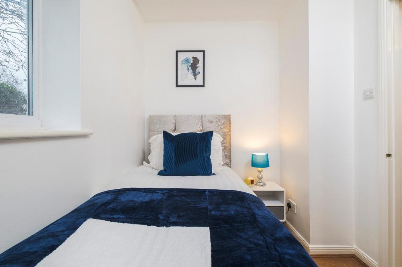 Beautiful 3 Bed House With Amazing Views In Dartford, Kent Daire Dış mekan fotoğraf
